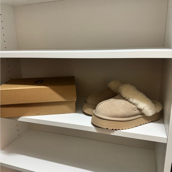 UGG Shoes - UGG Tan Shearling Lined Slippers